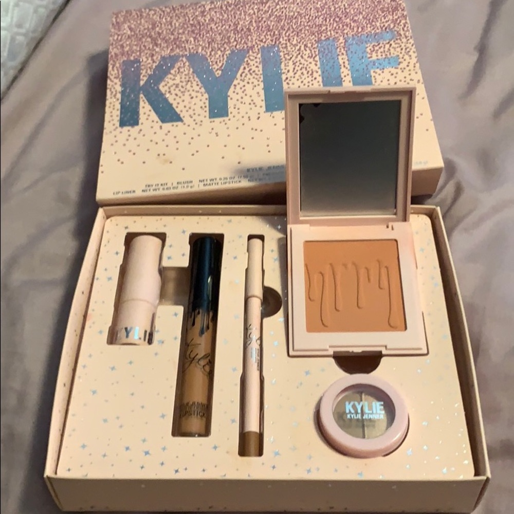 Kylie Makeup